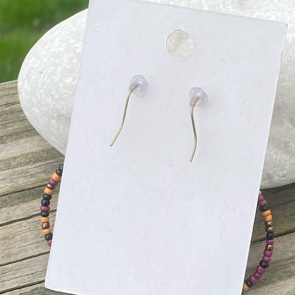 Handmade beaded circle earrings black red orange copper beads - Picture 4 of 4